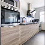 Maison Tout Confort Avec 2 Appartements Separes Ou Associes , Salle De Jeux Et Grande Terrasse