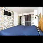 Maison Tout Confort Avec 2 Appartements Separes Ou Associes , Salle De Jeux Et Grande Terrasse Lucey