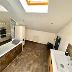 Maison Tout Confort Avec 2 Appartements Separes Ou Associes , Salle De Jeux Et Grande Terrasse Apartmán