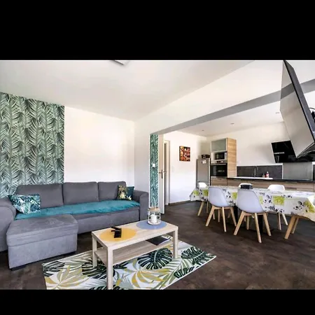 Maison Confort Avec 2 Separes Ou Associes , Salle De Jeux Et Grande Terrasse Apartman