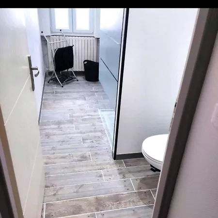 Maison Confort Avec 2 Separes Ou Associes , Salle De Jeux Et Grande Terrasse * Lucey