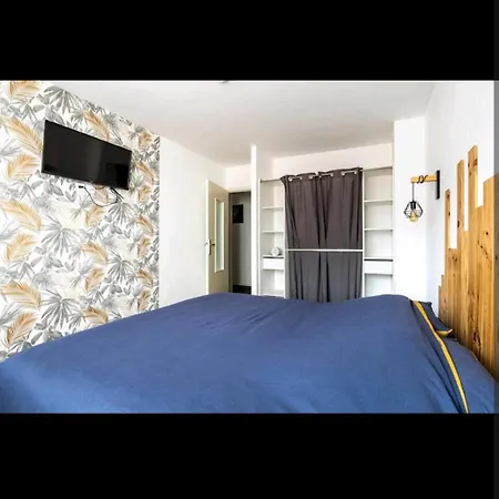 Maison Confort Avec 2 Separes Ou Associes , Salle De Jeux Et Grande Terrasse Lucey