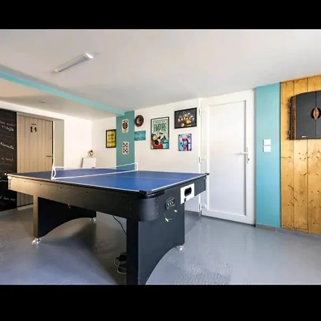 Maison Confort Avec 2 Separes Ou Associes , Salle De Jeux Et Grande Terrasse Apartman Lucey