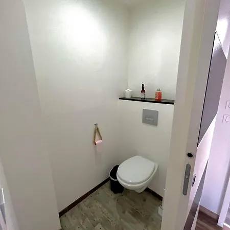 Maison Confort Avec 2 Separes Ou Associes , Salle De Jeux Et Grande Terrasse Apartman *