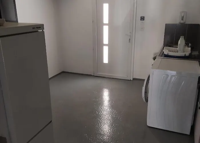 Maison Tout Confort Avec 2 Appartements Separes Ou Associes , Salle De Jeux Et Grande Terrasse Lucey