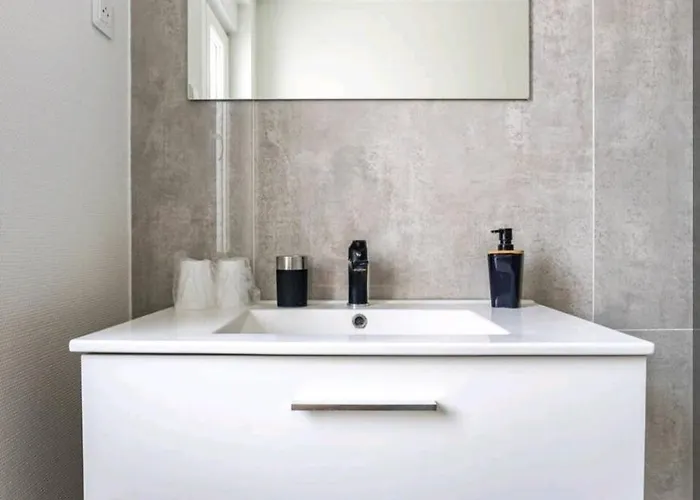 Maison Tout Confort Avec 2 Appartements Separes Ou Associes , Salle De Jeux Et Grande Terrasse Apartment *